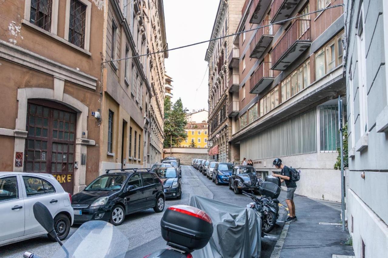 Elegante Appartamento Vicino Alla Stazione - Gold Terst Exteriér fotografie